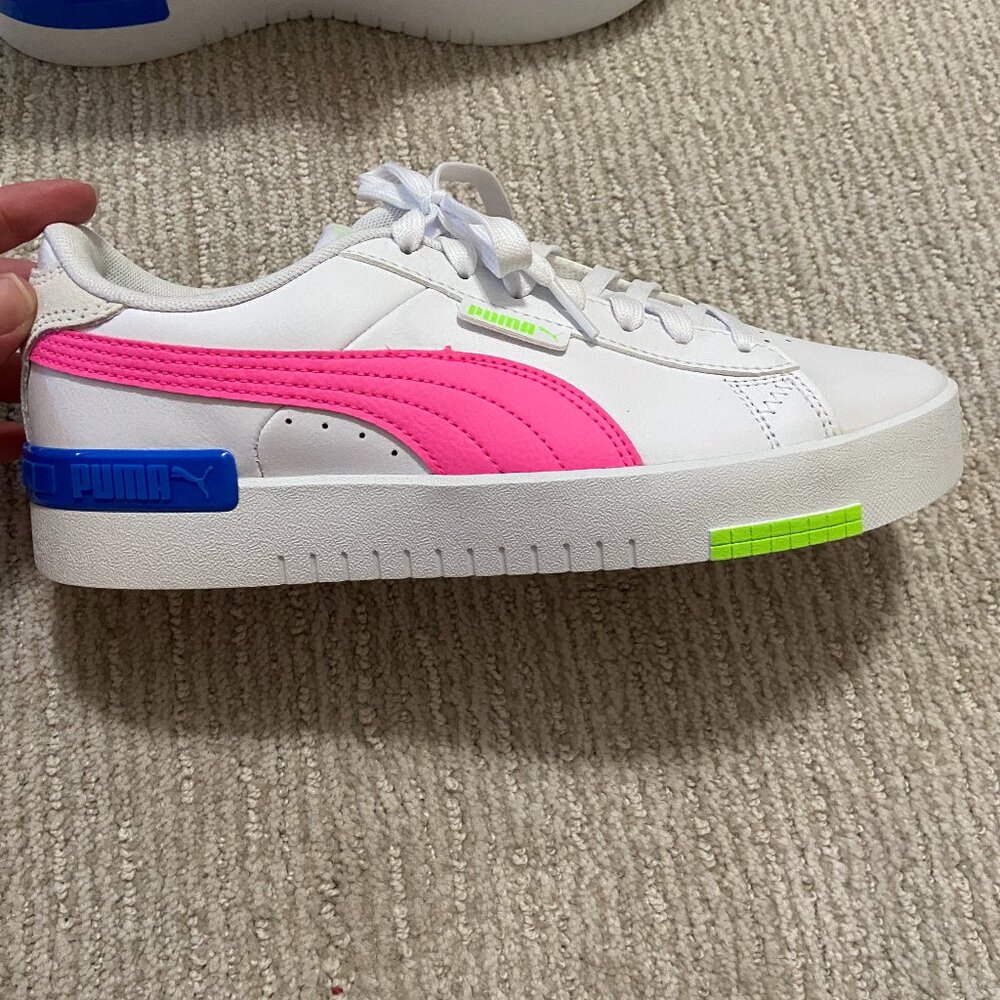 Puma Women's Jada Sneaker- size 9